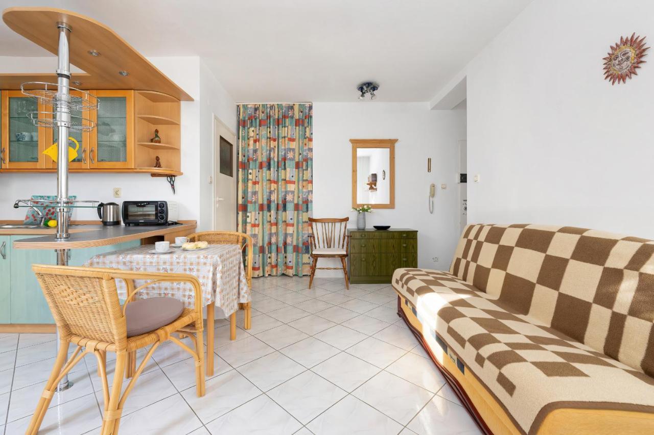 מידזיזדרויה Apartament Sklodowskiej-Curie By Renters מראה חיצוני תמונה